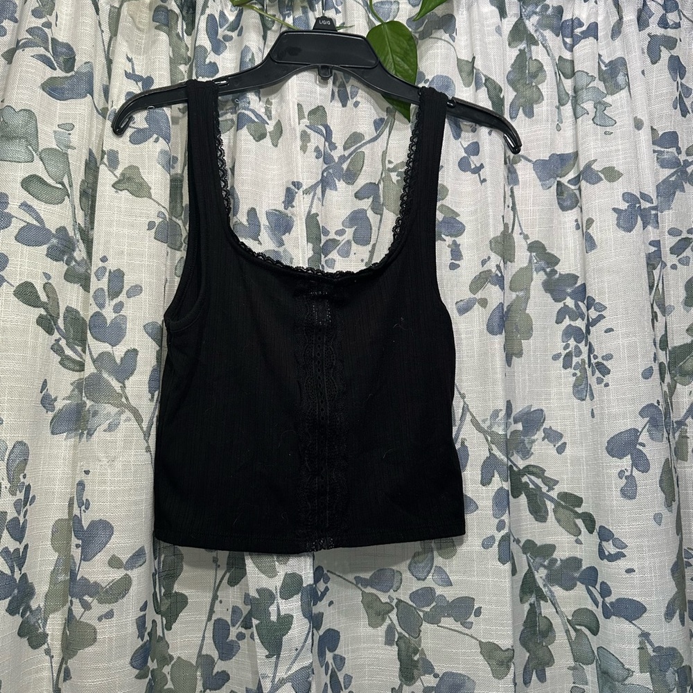 Elegant Black Lace Trim Tank Top